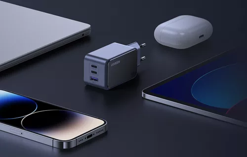 UGREEN Nexode S (Air) fali töltő, 65W, USB + 2x USB-C (35042)