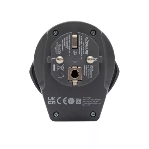 Q2 power World to Europe utazó adapter + USB 2.4A (1.100110-TH)